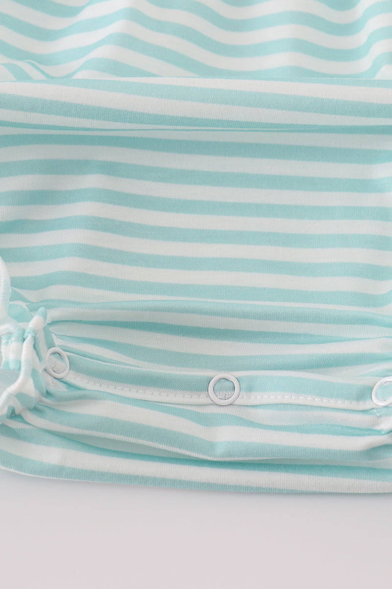 Green stripe puppy hunting embroidery bubble